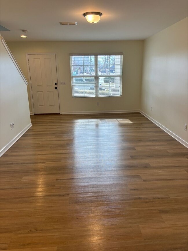 Photo - 1804 Riverbirch Ln