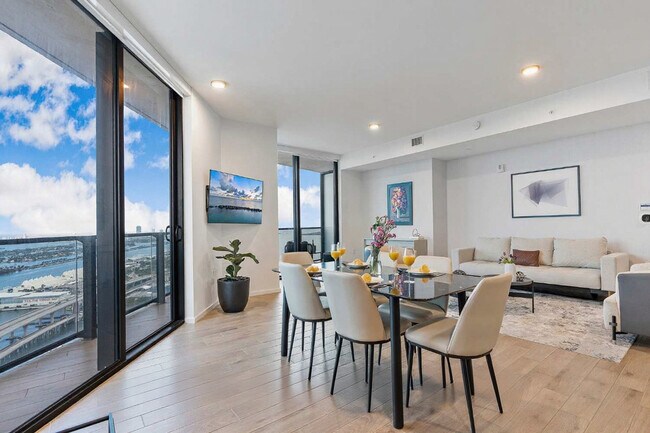 Photo - 398 NE 5th St Unidad ID1372290P