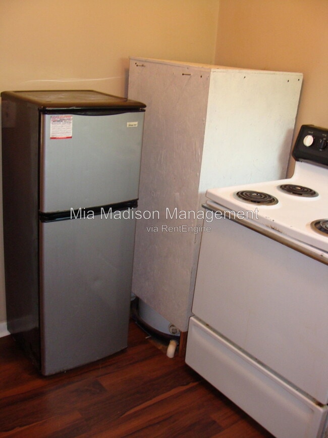Photo - 248 Ferrill St