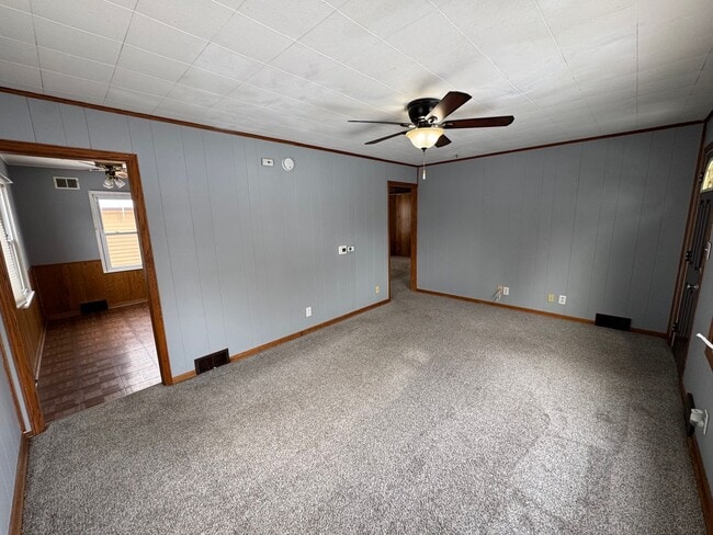 Photo - 3 Bedroom 2 Bath house in Bettendorf