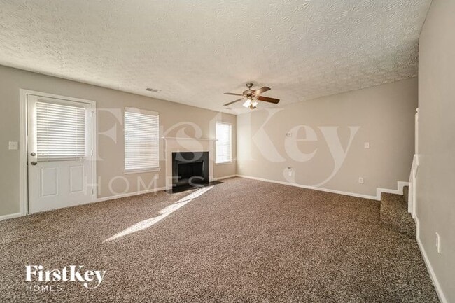 Photo - 6496 Snowden Dr