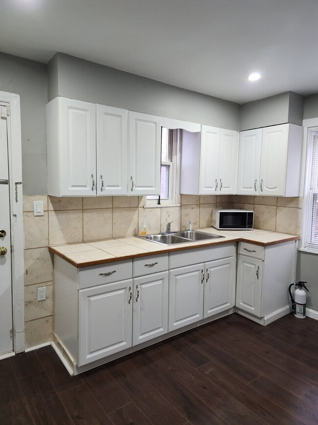 Photo - 11318 Littlefield St