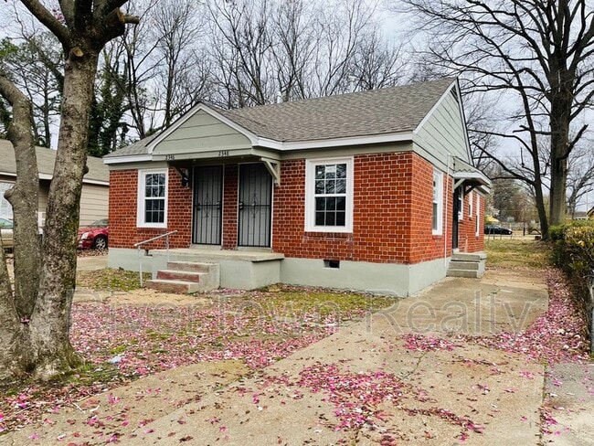 Building Photo - 2346 Poe Ave Rental