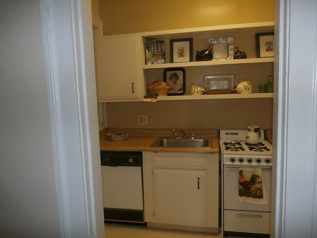 Photo - 211 N Arthur Ashe Blvd Unit #7