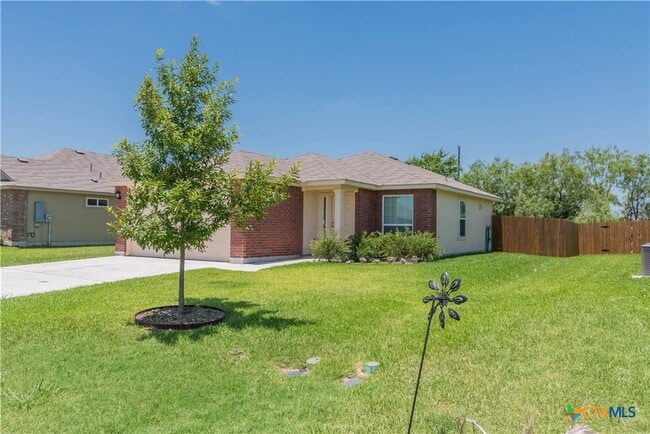 Building Photo - 132 Talon Dr Rental