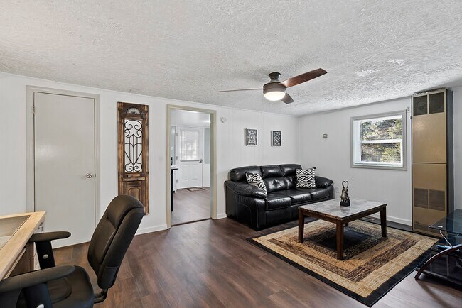 Photo - 40 Collins Village Cir