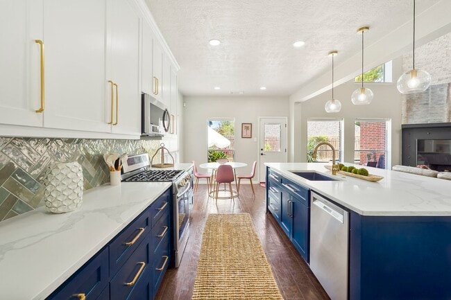 Photo - 8615 Discus Dr