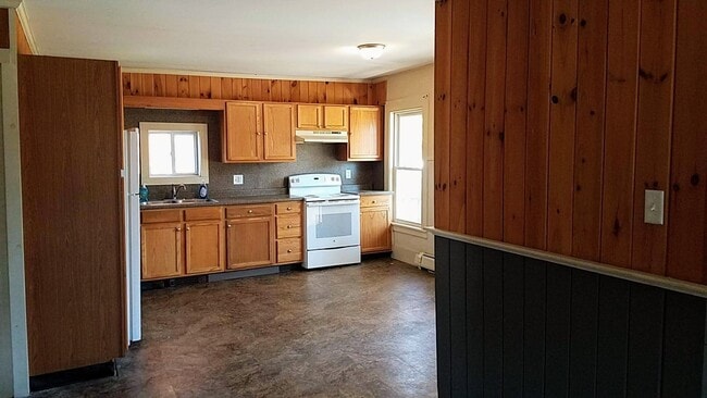 Photo - 634 Graniteville Rd Unit 2- Upstairs