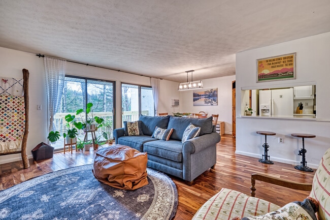 Photo - 37 Dogwood Knob Unidad 6A