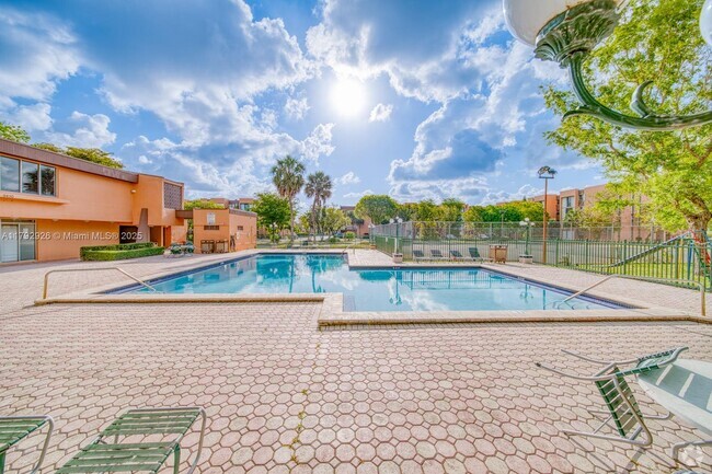 Building Photo - 9440 W Flagler St Unit 205 Rental