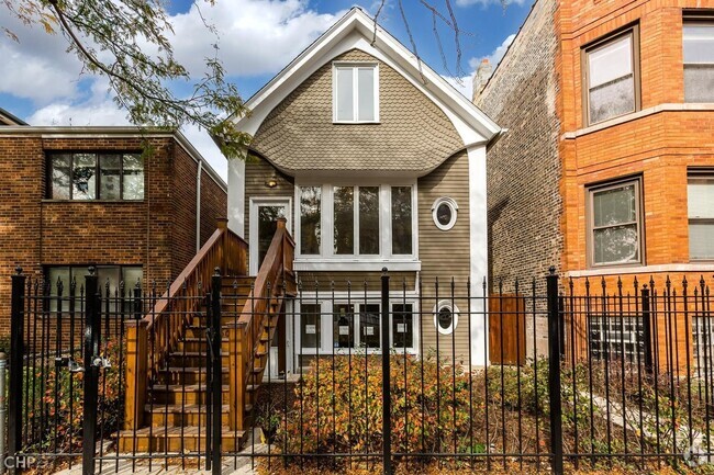 Building Photo - 1508 W Diversey Pkwy Unit 2 Rental