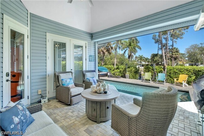 3005 Coco Ave