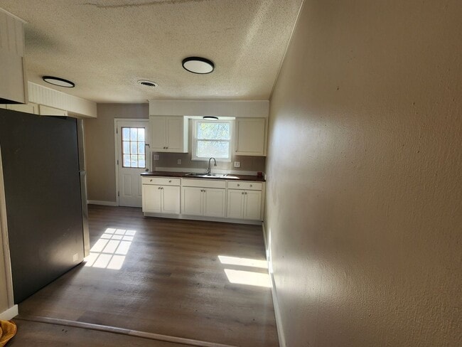 Photo - Maryville 37804 - 2 bedroom 1 bath duplex - call Tom Parry 865-607-3649