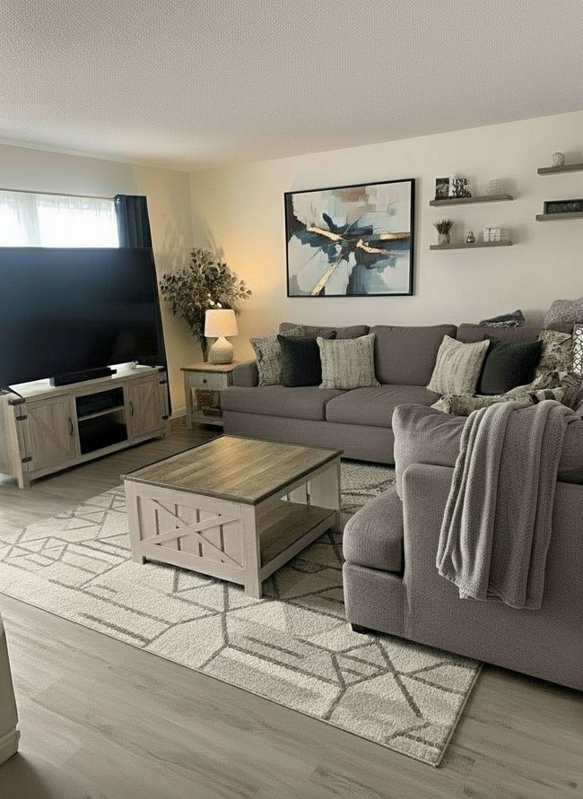 Photo - 1421-1421 Ka?ahumanu St