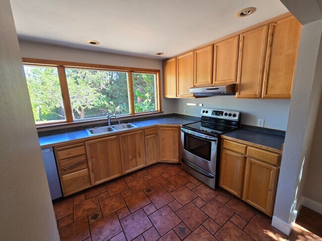 Photo - 15502 9th Ave NE