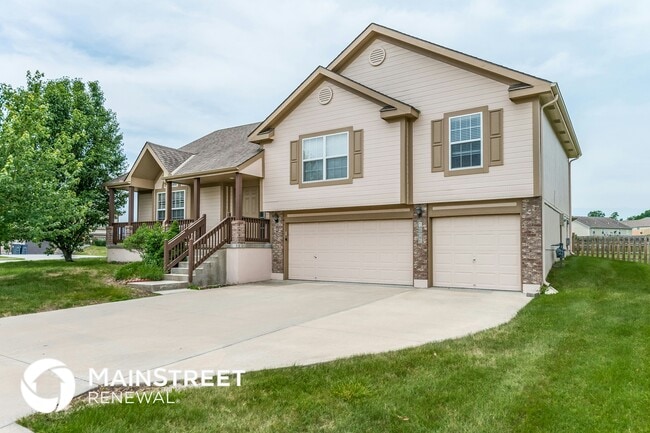 Photo - 1606 Fairway Ct