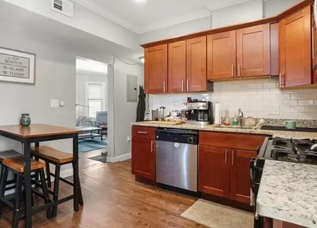 Photo - 47 Beech Glen St