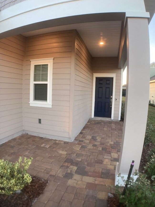 Photo - Stylish & Low-Maintenance Living in Oakleaf Community