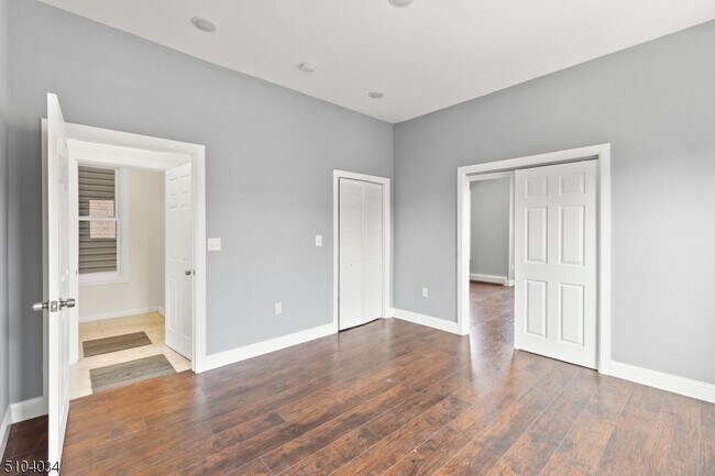 Photo - 17 Fulton Ave