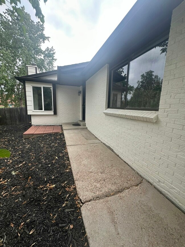 Photo - 9340 W 104th Pl