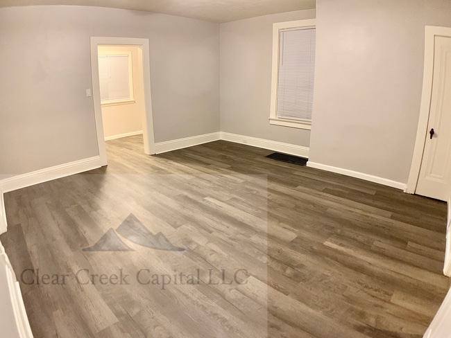 502 Chartiers Ave Unit B