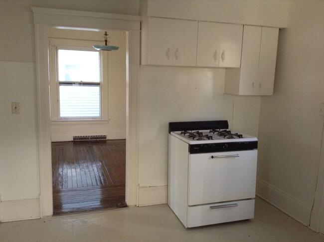 Photo - 814 Williams St