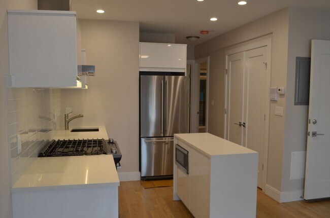 56 Saxton St Unit 3
