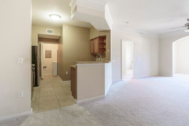 Photo - 1201 Myrtlewood Cir E