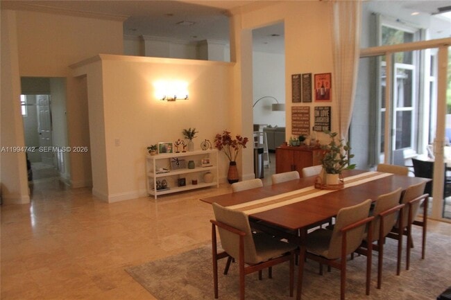 Photo - 870 Reflection Ln