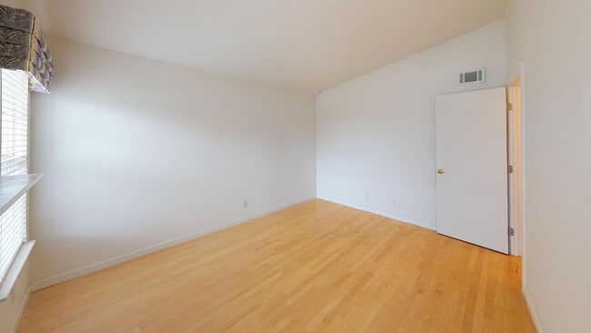 Photo - 602 Teredo Dr