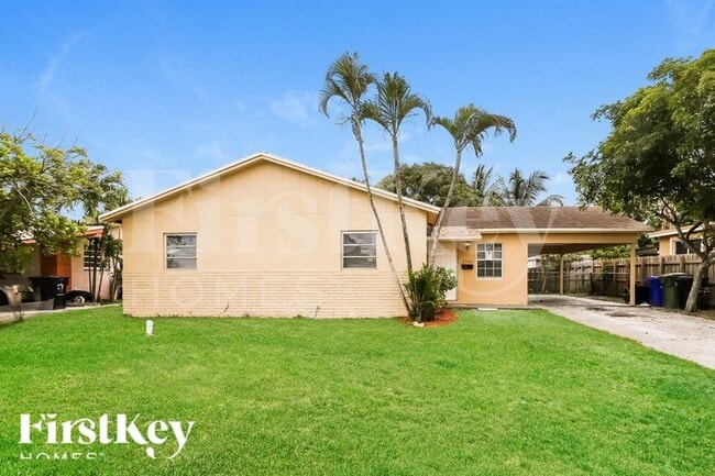 Photo - 2740 SW 7th St