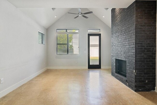 Photo - 5611 William Holland Ave
