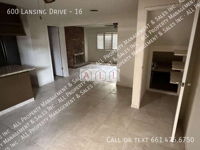 Photo - 600 Lansing Dr