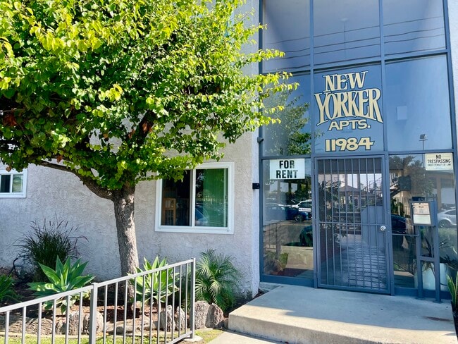 Building Photo - New Yorker