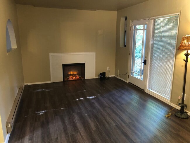 Photo - Cute one bedroom apartment!