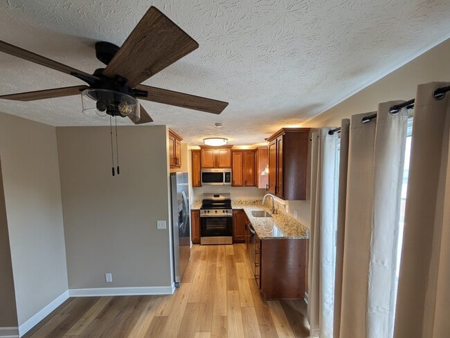 Building Photo - 2019 50th St SE Unit 2019