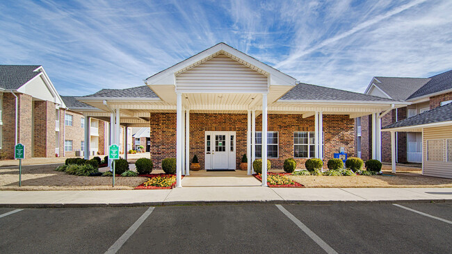 Leasing Office - The Pointe at Texarkana Apartments