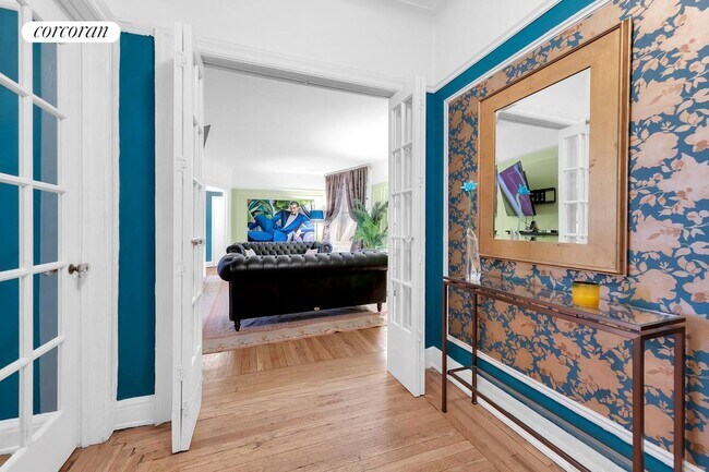 Photo - 325 Riverside Dr