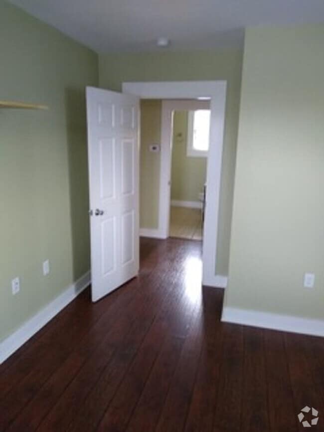 Building Photo - 520 Mulberry St Rental