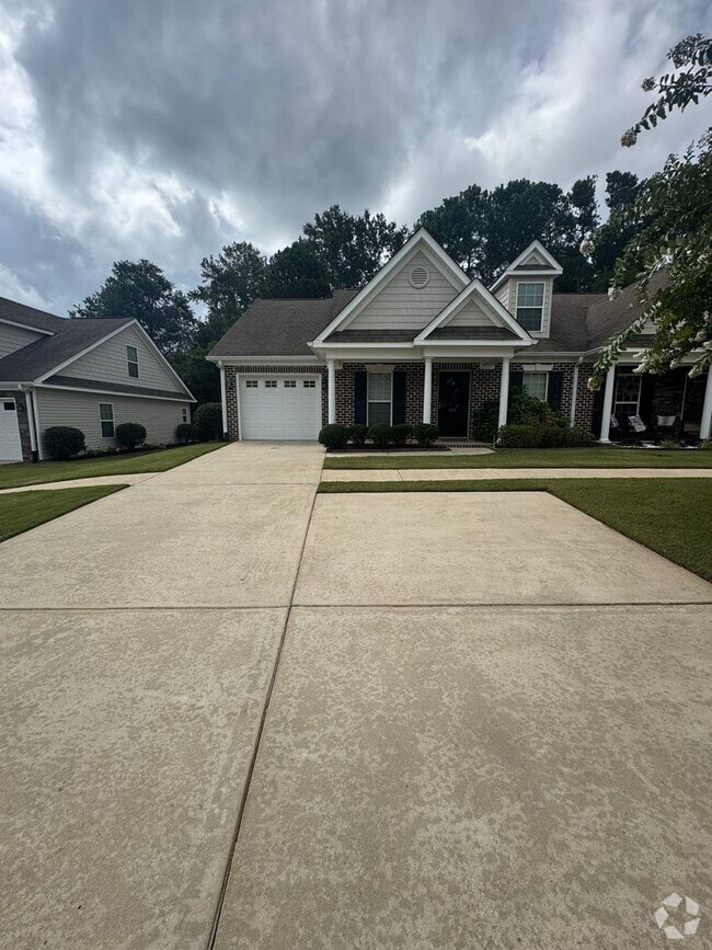 Building Photo - Available now in Whatley Place! Rental