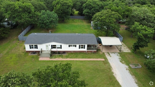 Building Photo - 712 S Brush Creek Rd Rental
