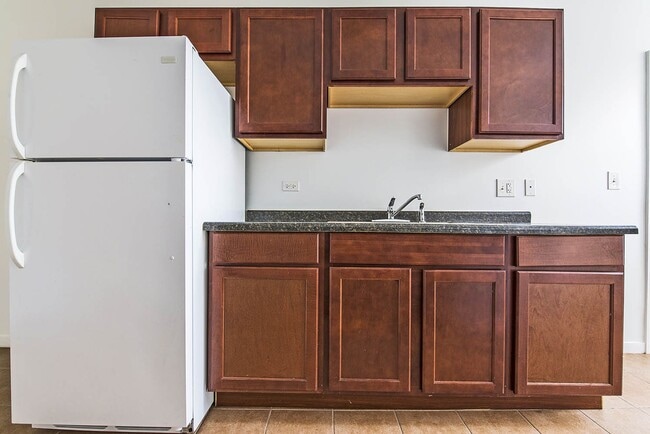 Photo - 7263 S Coles Chicago, IL 60649