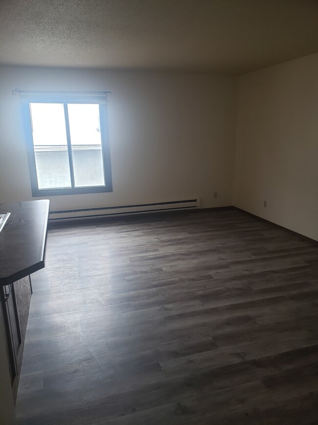 114 2nd Ave N Unit 1