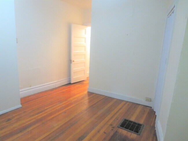 Photo - 5704 Darlington Rd Unidad 1st Floor July