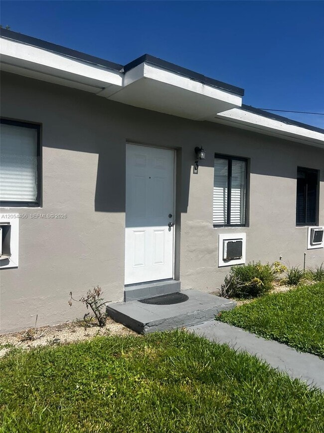 Photo - 2090 NW 31st St Unit 4