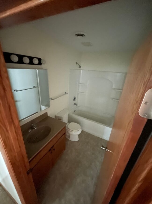 510 S 1st St Unit 4