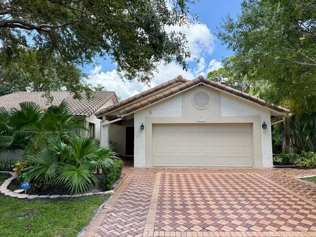 Building Photo - 2711 NW 26th Cir Rental