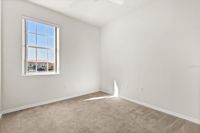 Photo - 214 Monroe Cir