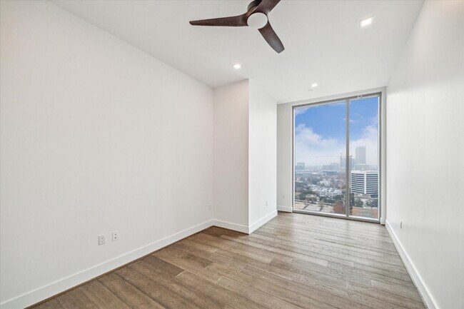 Photo - 1711 Allen Pkwy Unit 1803