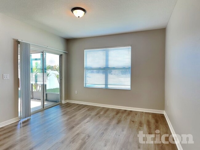 Photo - 4262 Roberta Dr